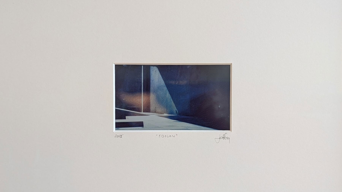 Picture of a photography artwork in a passepartout